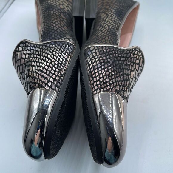 Bellini Cape size 9 faux reptile cap toes. - Picture 2 of 8